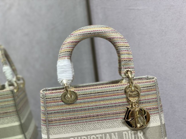 Handbag Dior size 24 cm