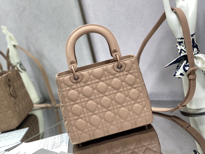 Handbag Dior size 24 cm