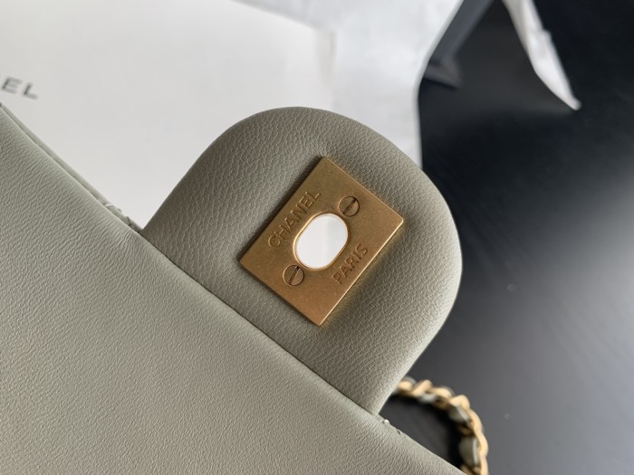 Handbag Chanel size 17 cm