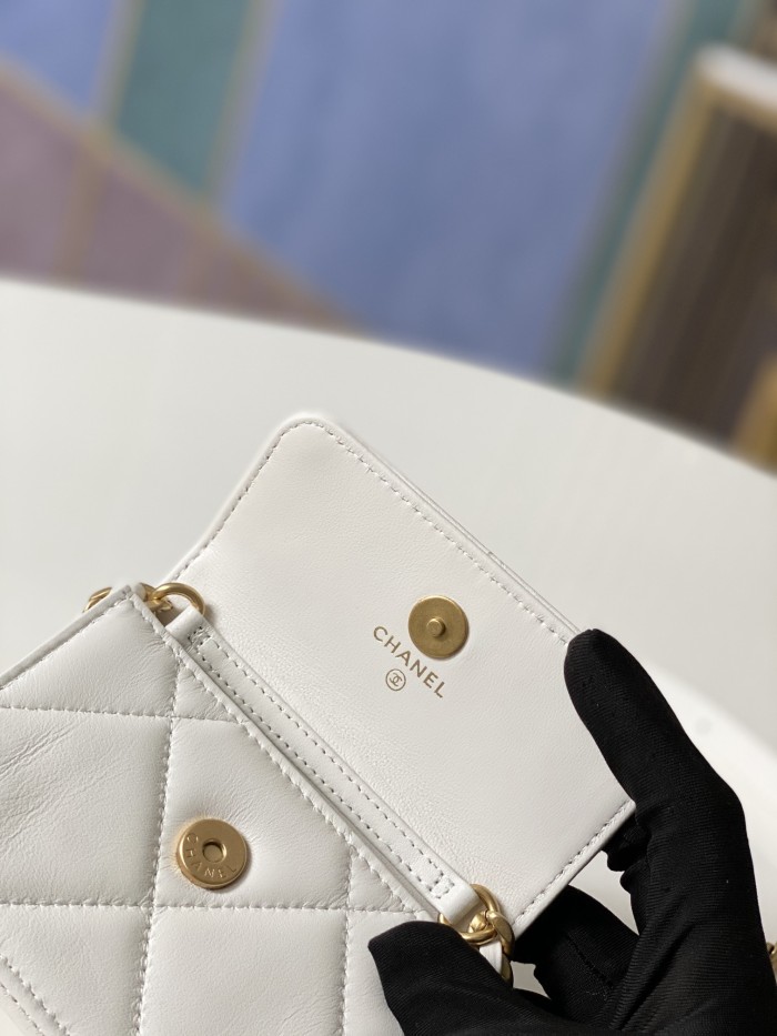 Handbag Chanel 81166 size 12 8.5 2.5 cm