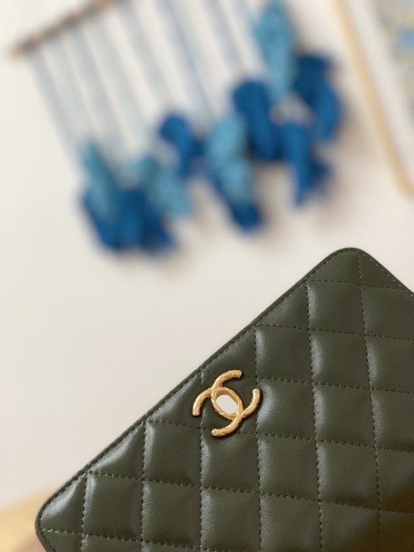 Handbag Chanel 81221 size 19 cm