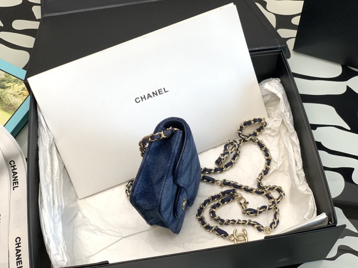 Handbag Chanel size 10×8×2 cm