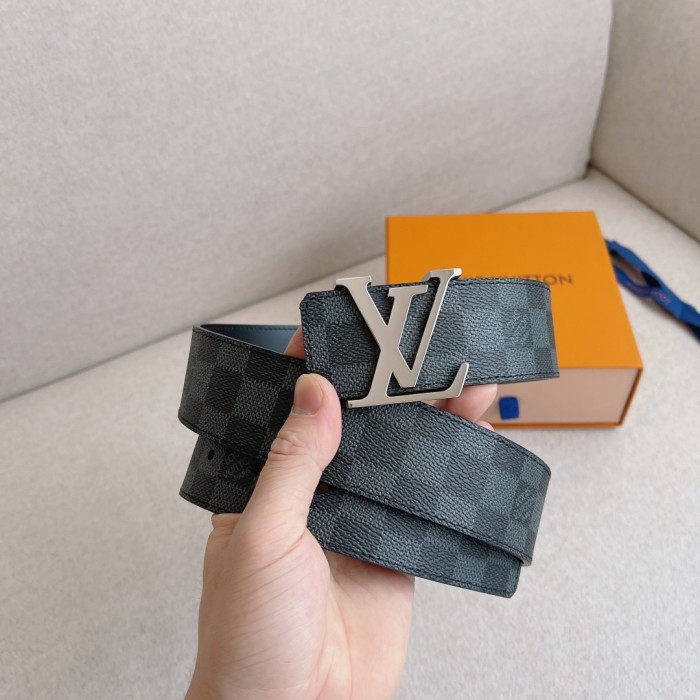 Louis Vuitton Belt 1 (width 4cm)