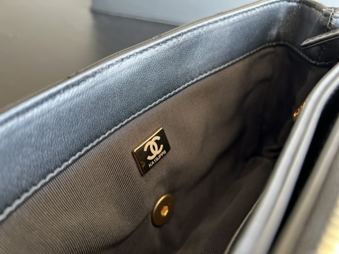 Handbag Chanel 3393 size 16cmx25cm10 cm