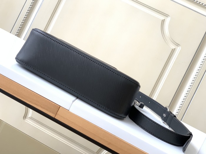 Handbag Louis Vuitton M80689 size 25x15x8 cm