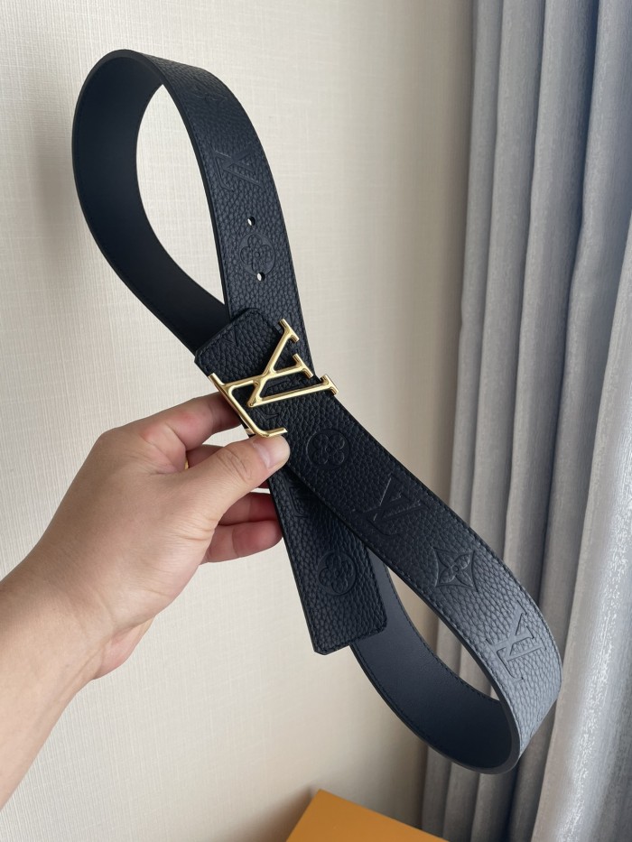 Louis Vuitton Belt 6 (width 4cm)