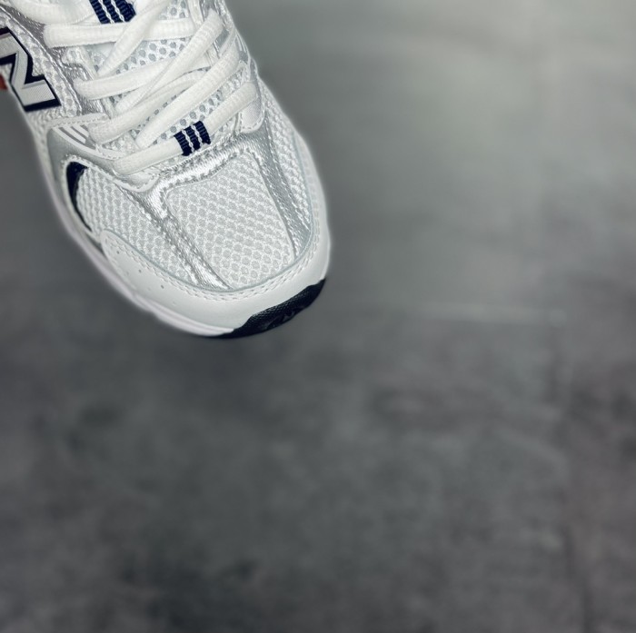 New Balance 530 White Silver Navy