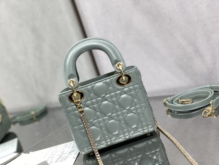 Handbag Dior size 17 cm