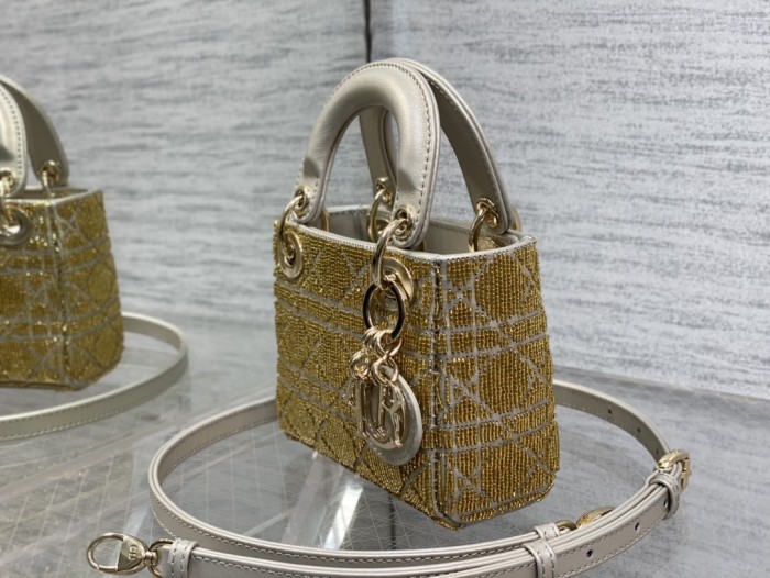 Handbag Dior size 12*10*5 cm