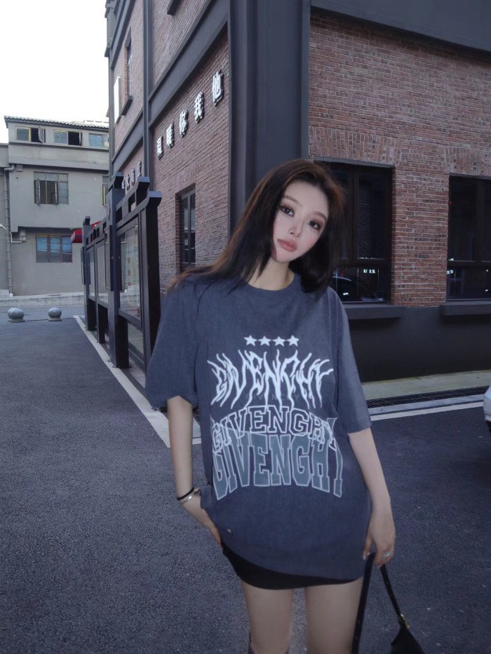 Clothes Givenchy 24