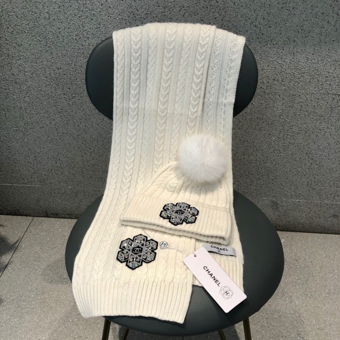 Hat & Scarf Chanel 3