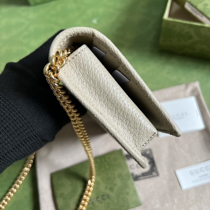 Handbag Gucci 621892 size 19*10* 4 cm