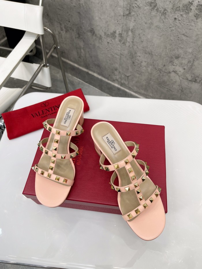 VALENTINO GARAVANI Rockstud WOMEN 5