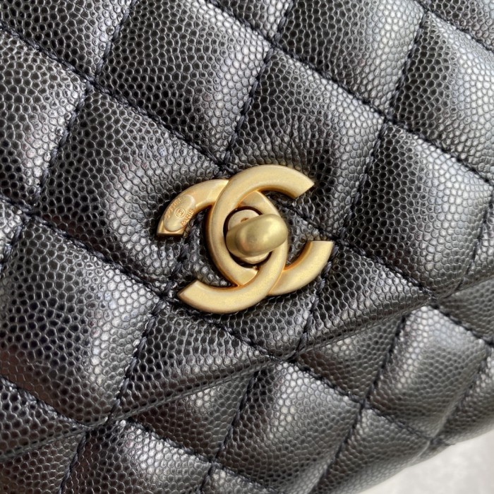 Handbag Chanel size 23 cm