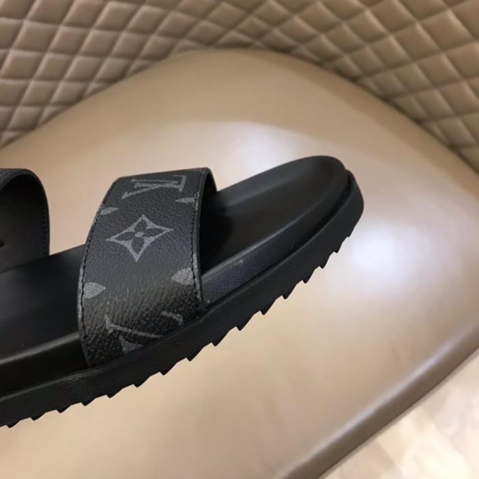 Louis Vuitton Slipper 46