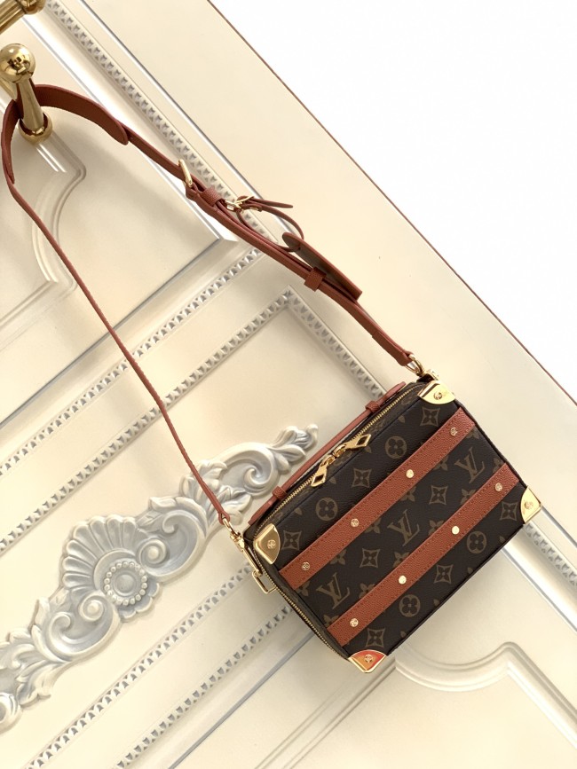 Handbag Louis Vuitton M45785 size 21.5 x 15 x 7 cm