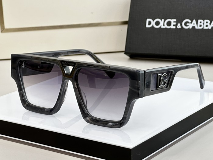 Sunglasses Dolce & Gabbana DG5011 61 13-140
