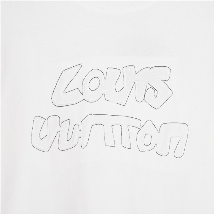Clothes Louis Vuitton 386