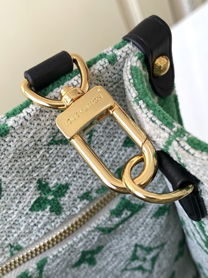 Handbag Louis Vuitton m46216 size 25 x 19 x 11.5 cm