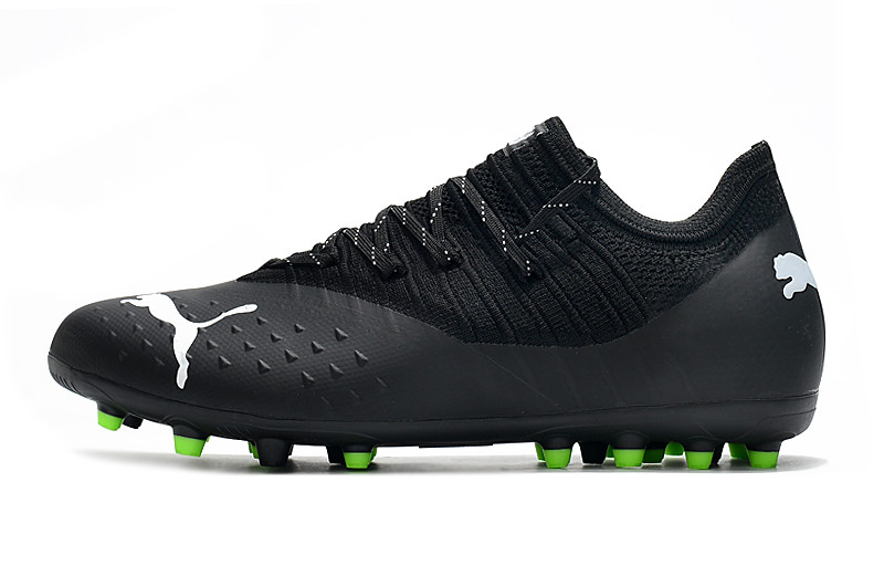 Puma football shoes 10