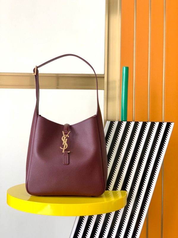 Handbags SAINT LAURENT 713938 size 22x22x10 cm