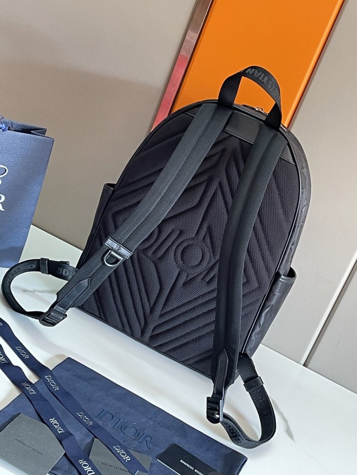 Handbag Dior 89018 size 30 x 42 x 14.5 cm