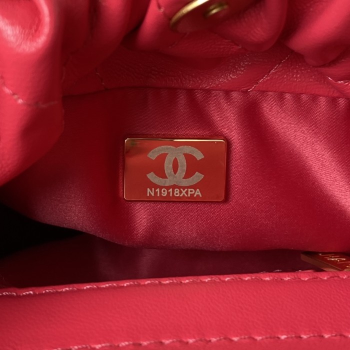 Handbag Chanel AS3793 size 17-16-7 cm