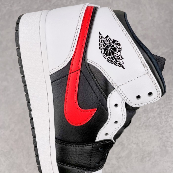 Jordan 1 Mid White Black Chile Red (GS)