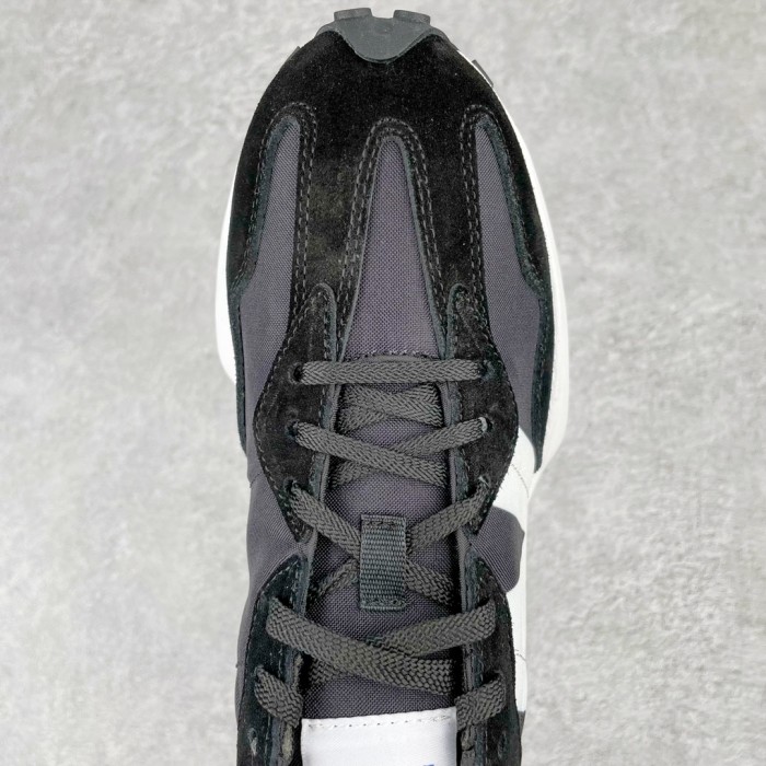 New Balance 327 Sneaker 20