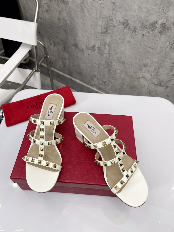 VALENTINO GARAVANI Rockstud WOMEN 5