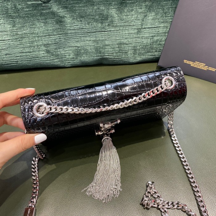 Handbags SAINT LAURENT 469390 size 23x16x6 cm