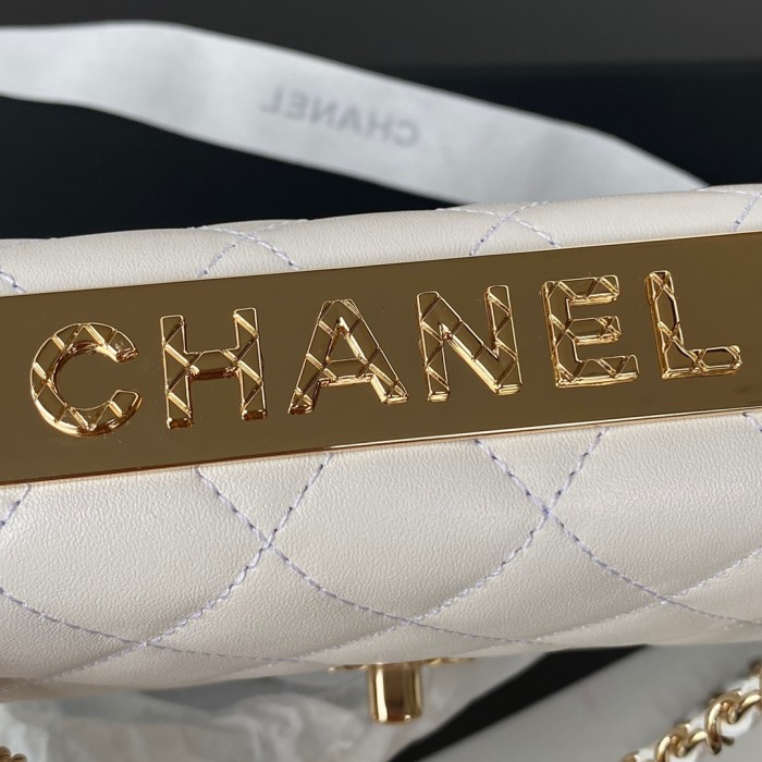 Handbag Chanel size 12.3x19.2x3.5 cm