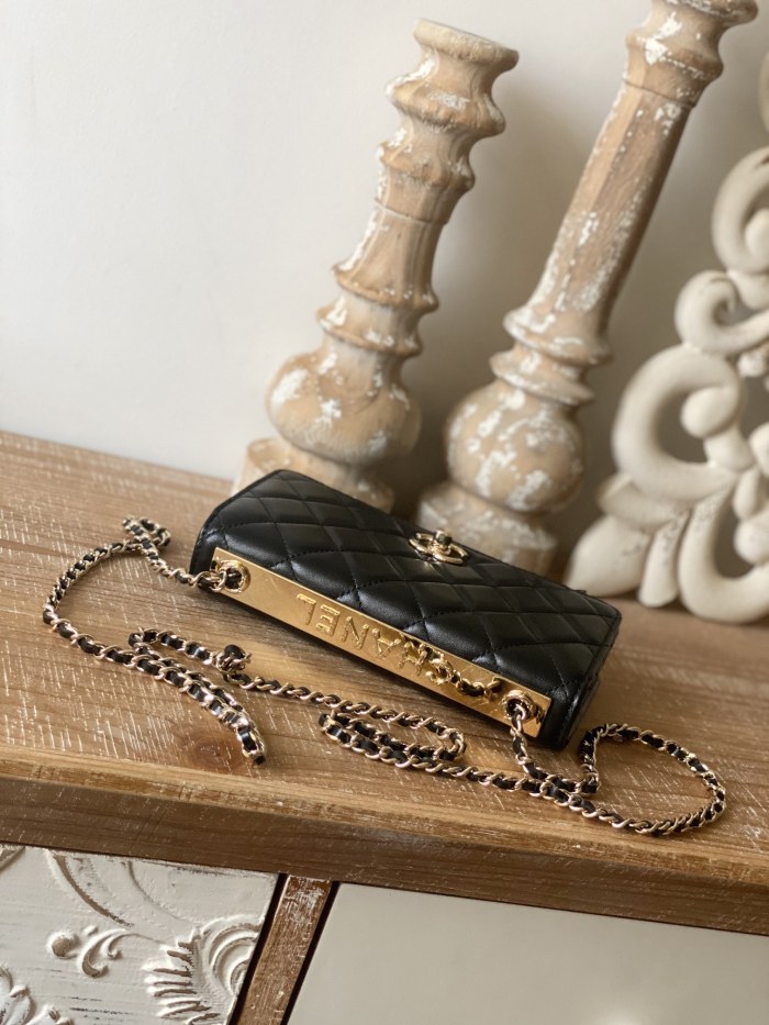 Handbag Chanel 88632 size 19 cm