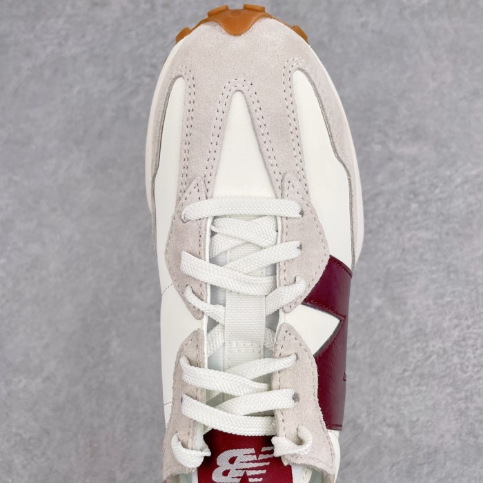 New Balance 327 Sneaker 22