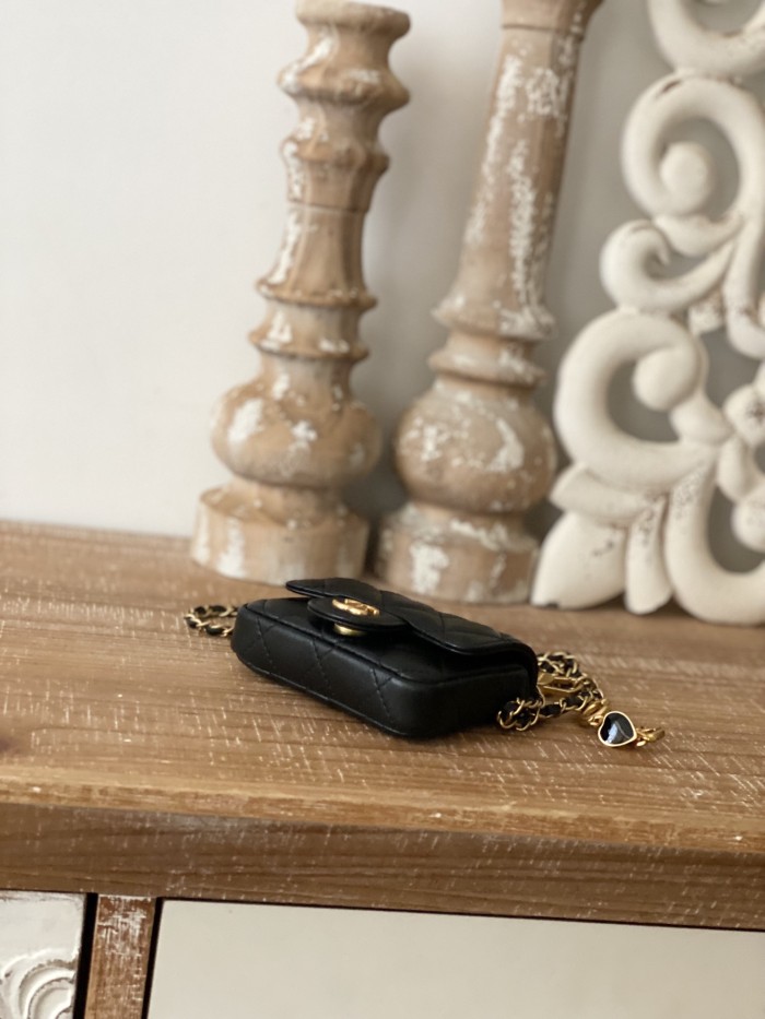 Handbag Chanel 81227 size 11 cm