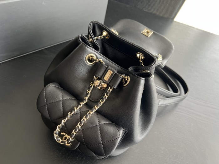 Handbag Chanel 2908 size 18cmx18cmx12 cm