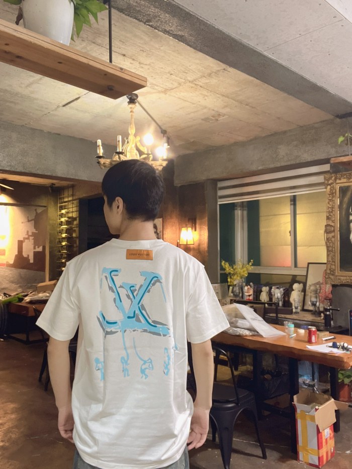 Clothes Louis Vuitton 22