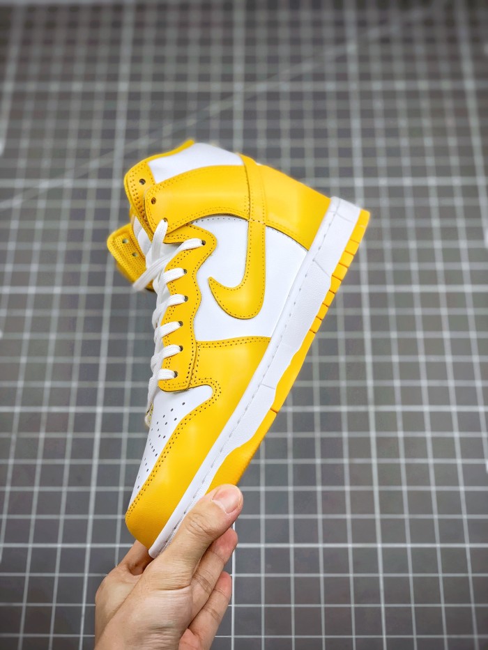 Nike Dunk High Dark Sulfur (W)