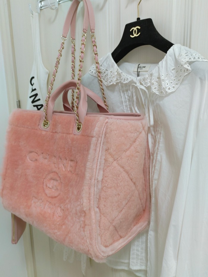 Handbag Chanel size 38 cm