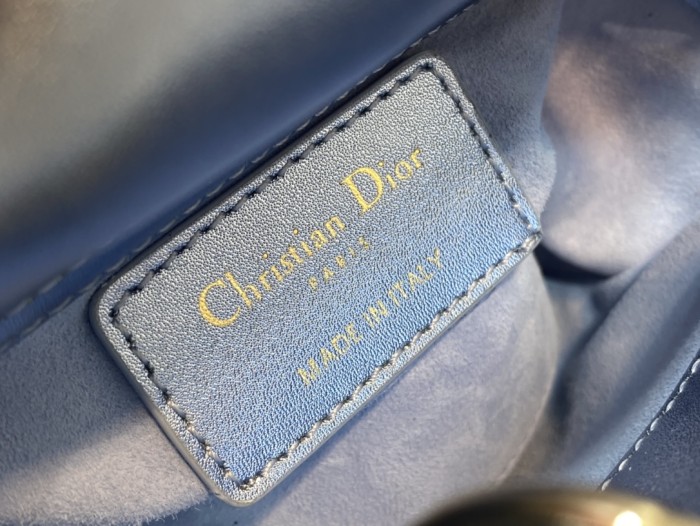 Handbag Dior size 12*10*5 cm