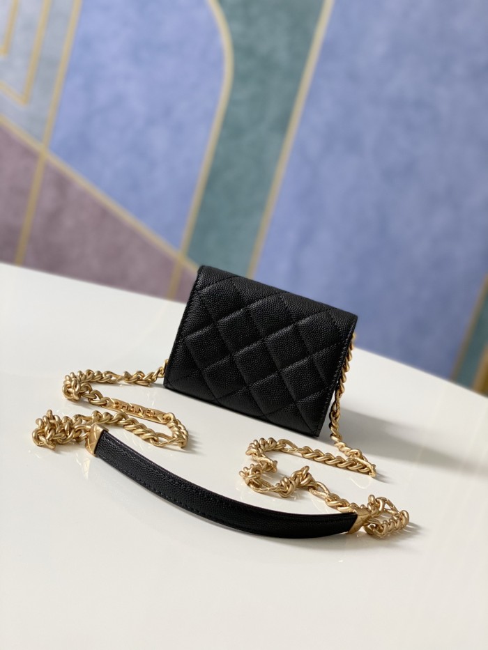 Handbag Chanel 81156 size 12 9 2.5 cm