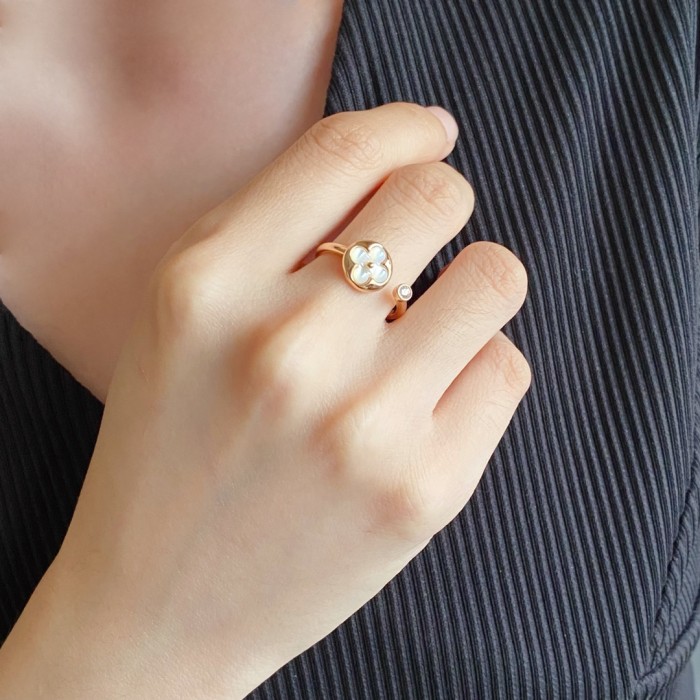 Clothes Louis Vuitton 110