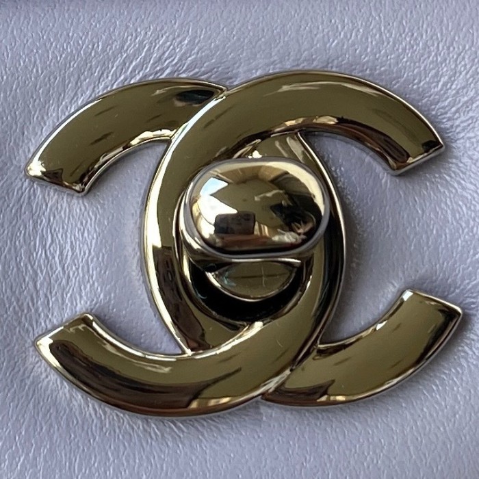 Handbag Chanel A01112 size 15.5x25.5x6.5 cm