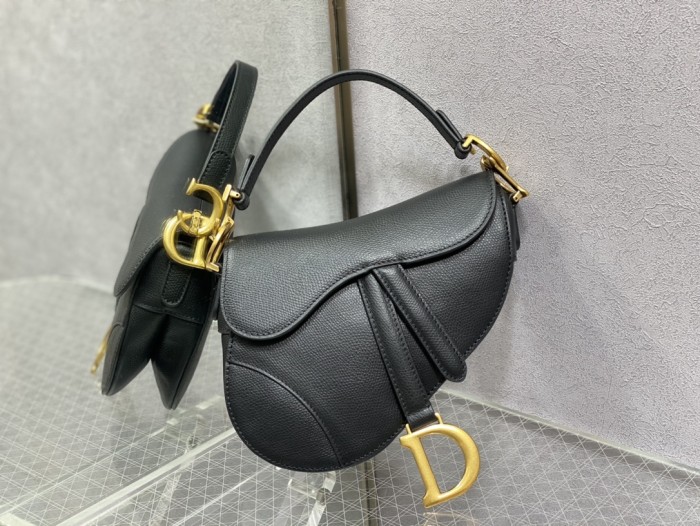 Handbag Dior size 19.5 cm