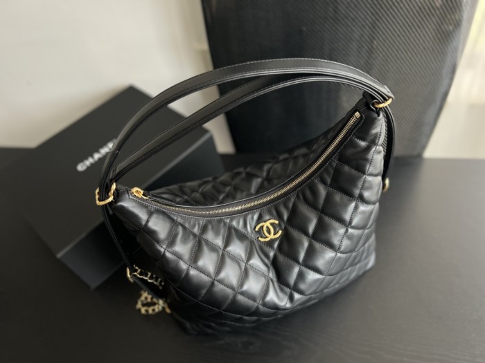 Handbag Chanel size 35cmx37cm11 cm