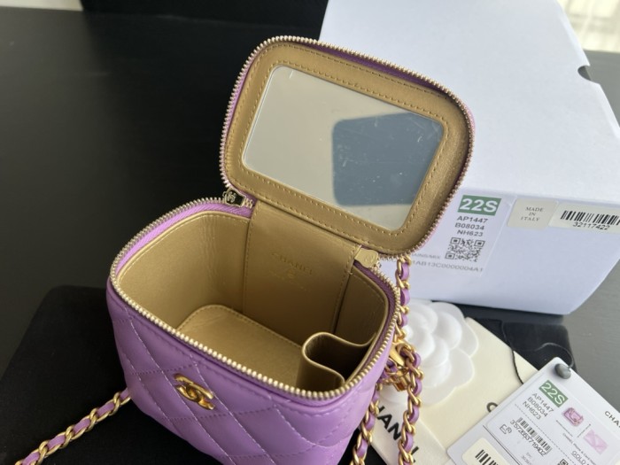 Handbag Chanel AP1447 size 8.5cmx11cmx7 cm