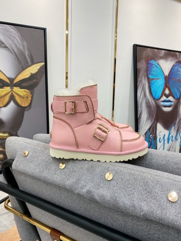 UGG Sneaker 32