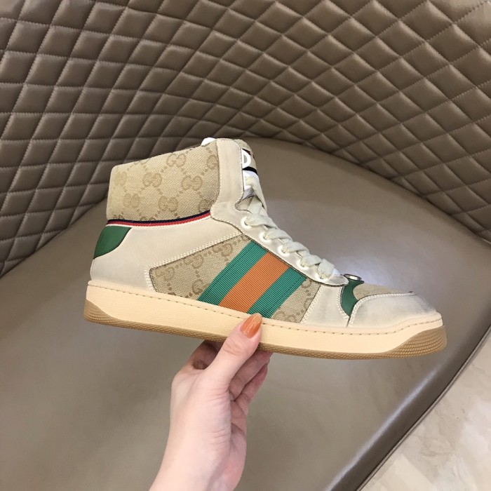 Gucci Screener GG Canvas 17