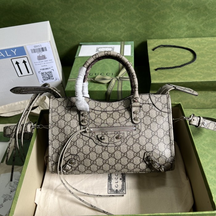 Handbag Gucci 681690 size 30*12*20 cm