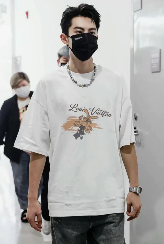 Clothes Louis Vuitton 193